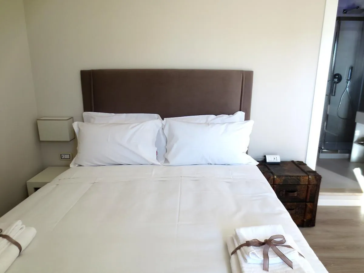 Hotel Gatto Bianco Le Terrazze à Bari 2*,  Italie